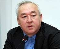 Глава союза журналистов Казахстана Сейтказы Матаев переизбран еще на один пятилетний срок