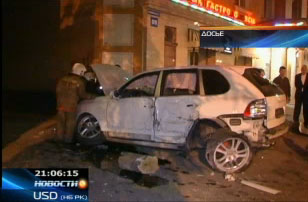 авария внедорожника «Порше» с легковой «Тойотой» в Алматы