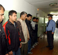 На двое суток были арестованы, а затем выдворены из Казахстана 66 нелегалов из Узбекистана 
