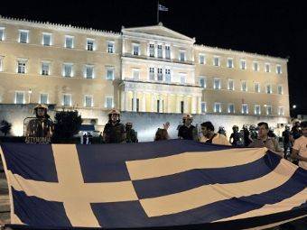 Греческие студенты захватили студию государственного телеканала