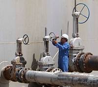 Нефтехранилище. Фото Reuters