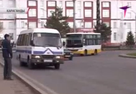 Однодверные автобусы временно останутся на карагандинских дорогах