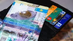 Средняя зарплата работников малых предприятий Алматы составила 120 тыс. тенге