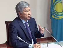 Тасмагамбетов от имени Главы государства вручил награды представителям столицы Казахстана