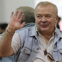 В Алматы прибыл известный актер театра и кино Сергей Проханов
