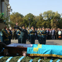 Сегодня в Алматы попрощались с народным героем Сагадатом Нурмагамбетовым