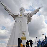 Иоанн Павел II станет святым в апреле 2014 года