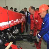 В Кызылорде презентован проект по совместной сборке тракторов "Baikonur IMT-549"